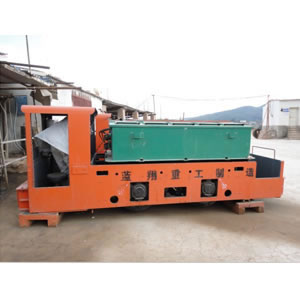 بطارية قاطرة